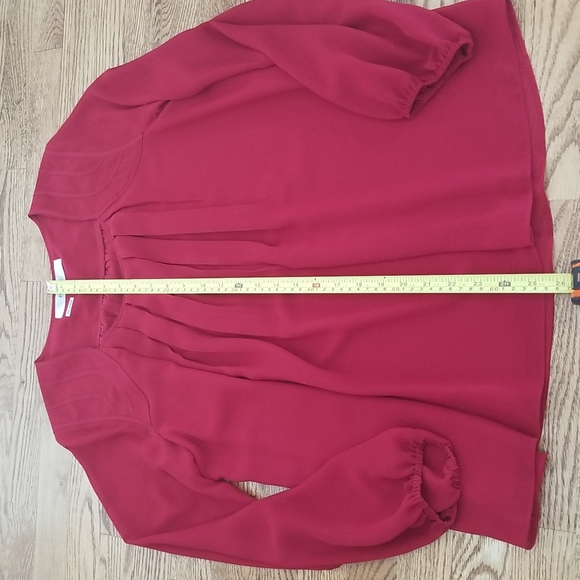 (M) Studio M Soft Flowy Top Burgundy Flattering Loose Fit Statement Sleeves - Picture 3 of 9